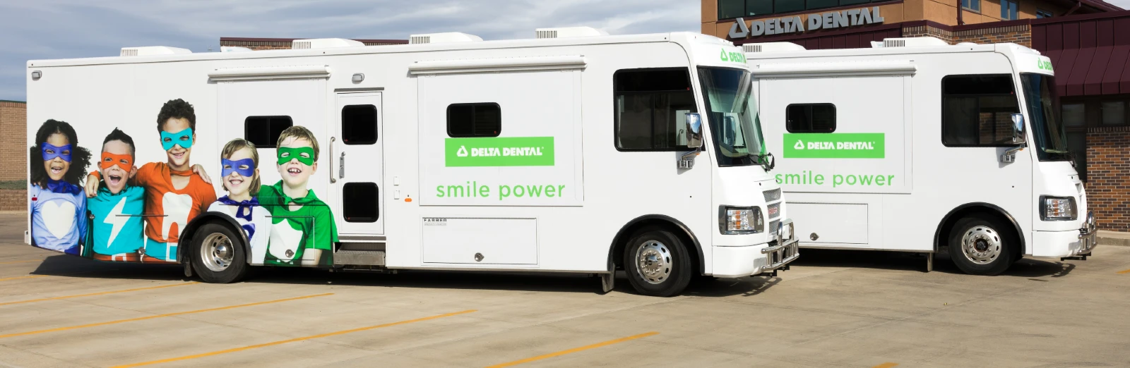 mobile dental clinic trucks